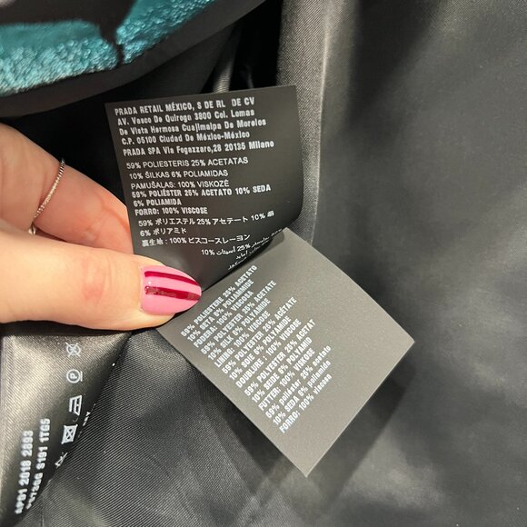 $2250 PRADA 2018 Black Embroidered Silk Floral Brocade Zip Ruffle Jacket IT 38/2 - Picture 13 of 14